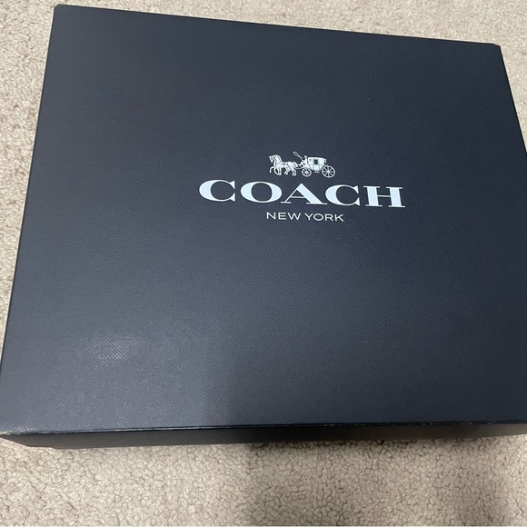 ***RARE*** Limited Edition: Coach Lunar year Dragon Ruby Red Sammy Top Handle 21 - Picture 16 of 16